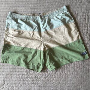 L.L.Bean Men’s Classic Supplex Sport Shorts – Colorblock XXL
